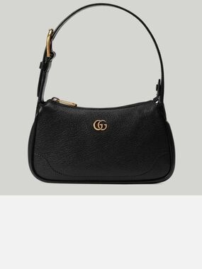 Gucci Black Leather Shoulder Bag with Gold Double G